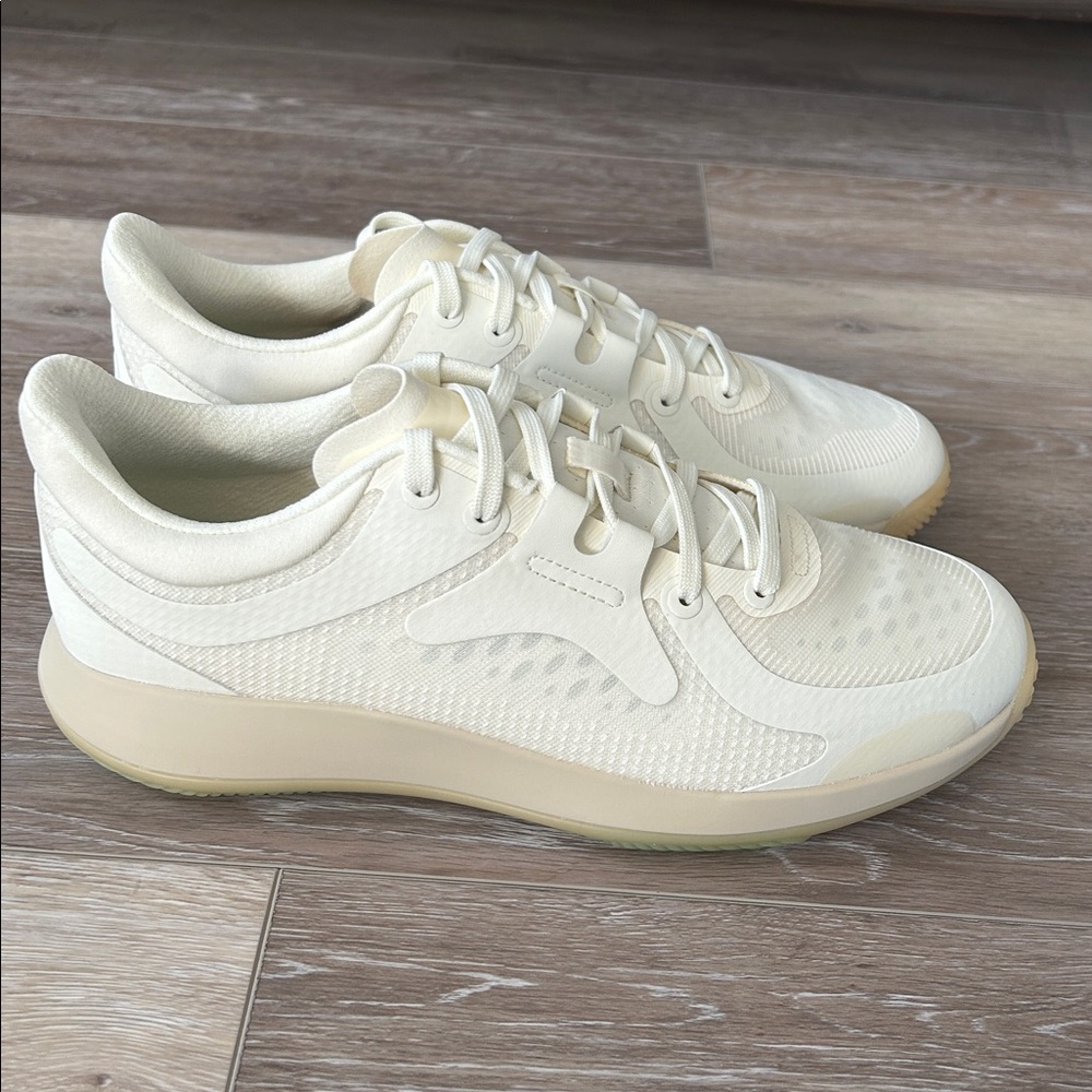 NWB Lululemon Strongfeel Women's Training Shoes Size 8.5